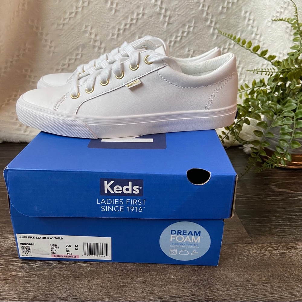 Jump kick leather Keds